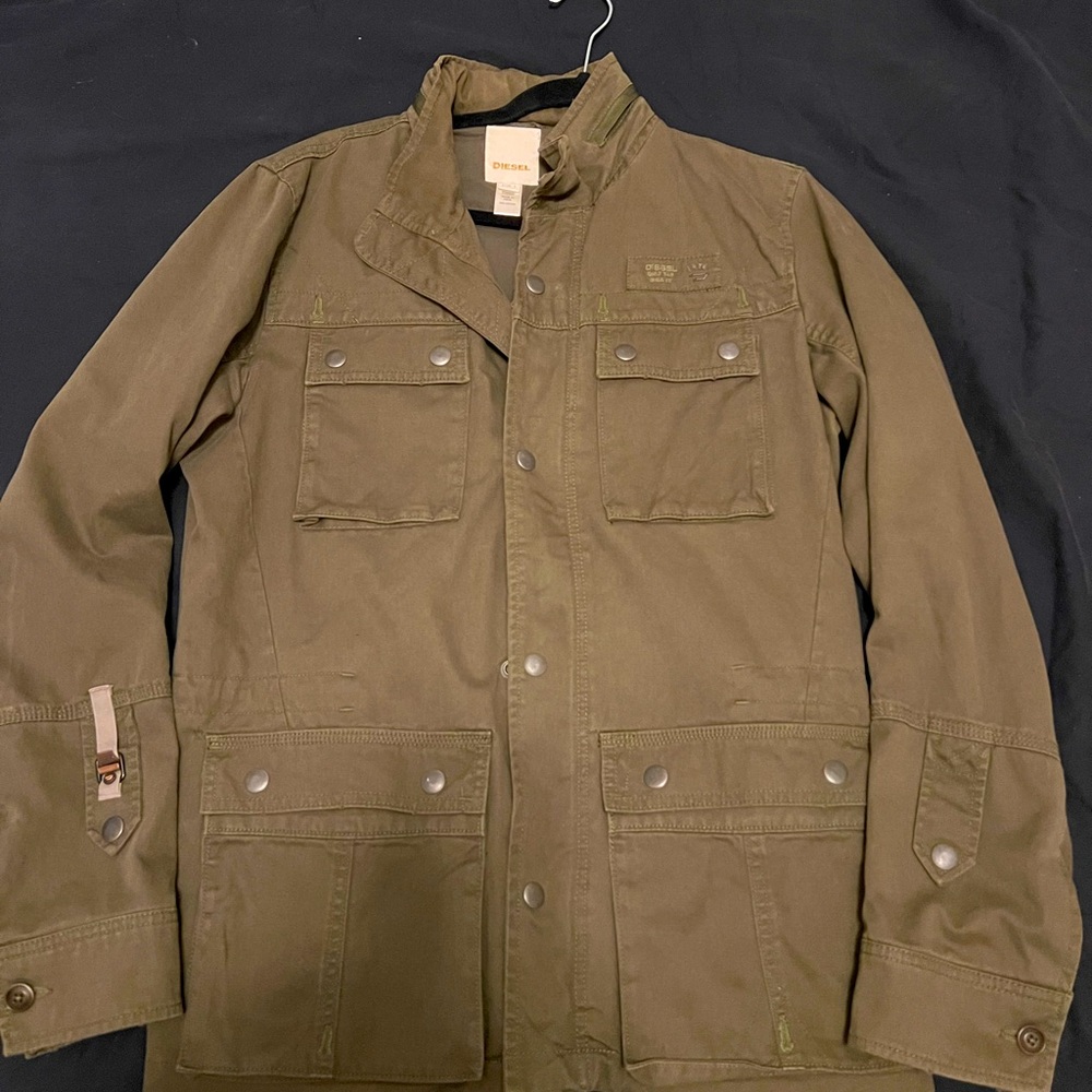 Men’s Diesel military green jacket!